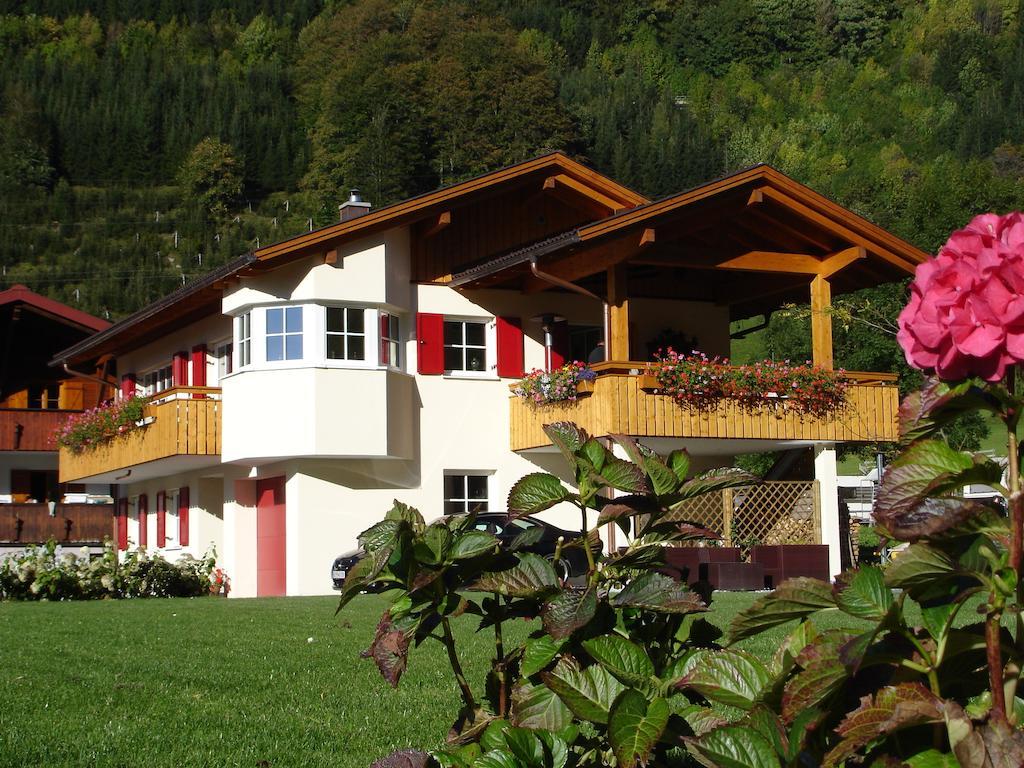 Haus Telisia Apartamento Klosterle am Arlberg Exterior foto